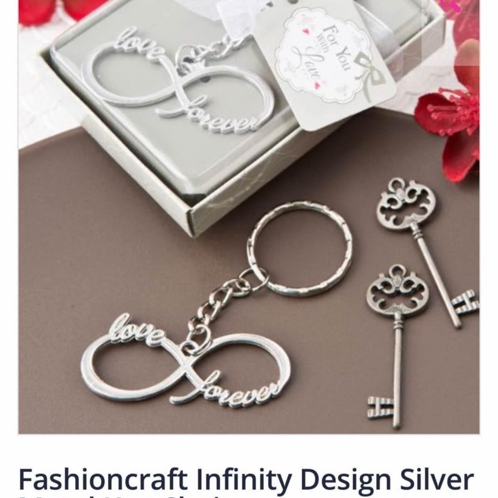 Wedding or party favor, infinity shaped keychains